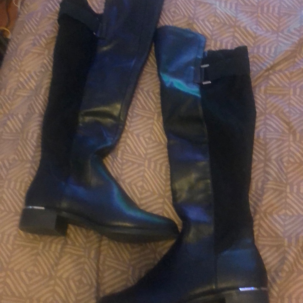 Low Heeled Boots